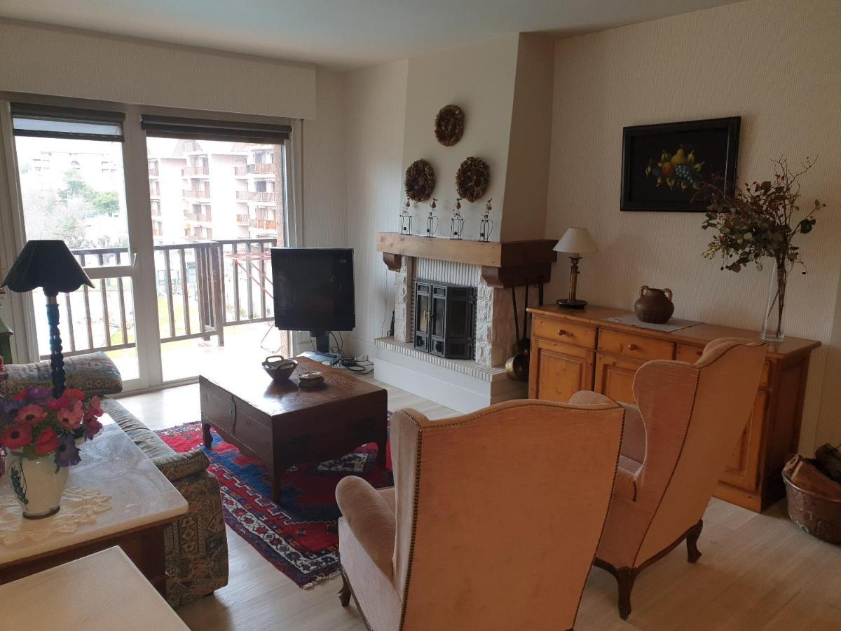 Apartamento Los Valles Jaca Exterior foto