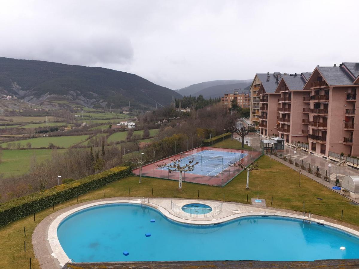 Apartamento Los Valles Jaca Exterior foto