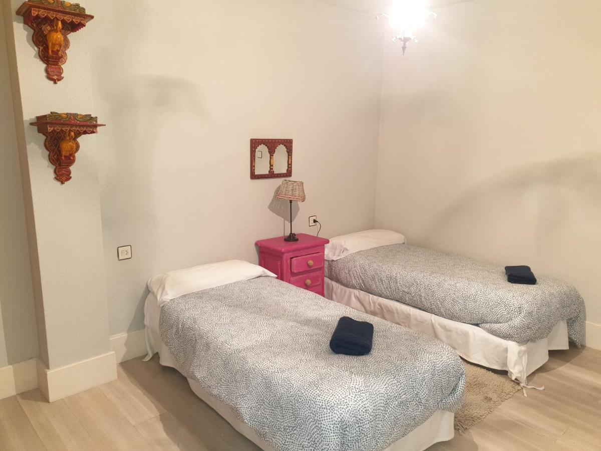 Apartamento Los Valles Jaca Exterior foto